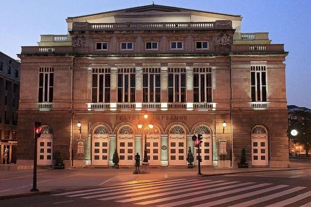 Un Espacio Unico En La Capital Del Paraiso Oviedo Buitenkant foto